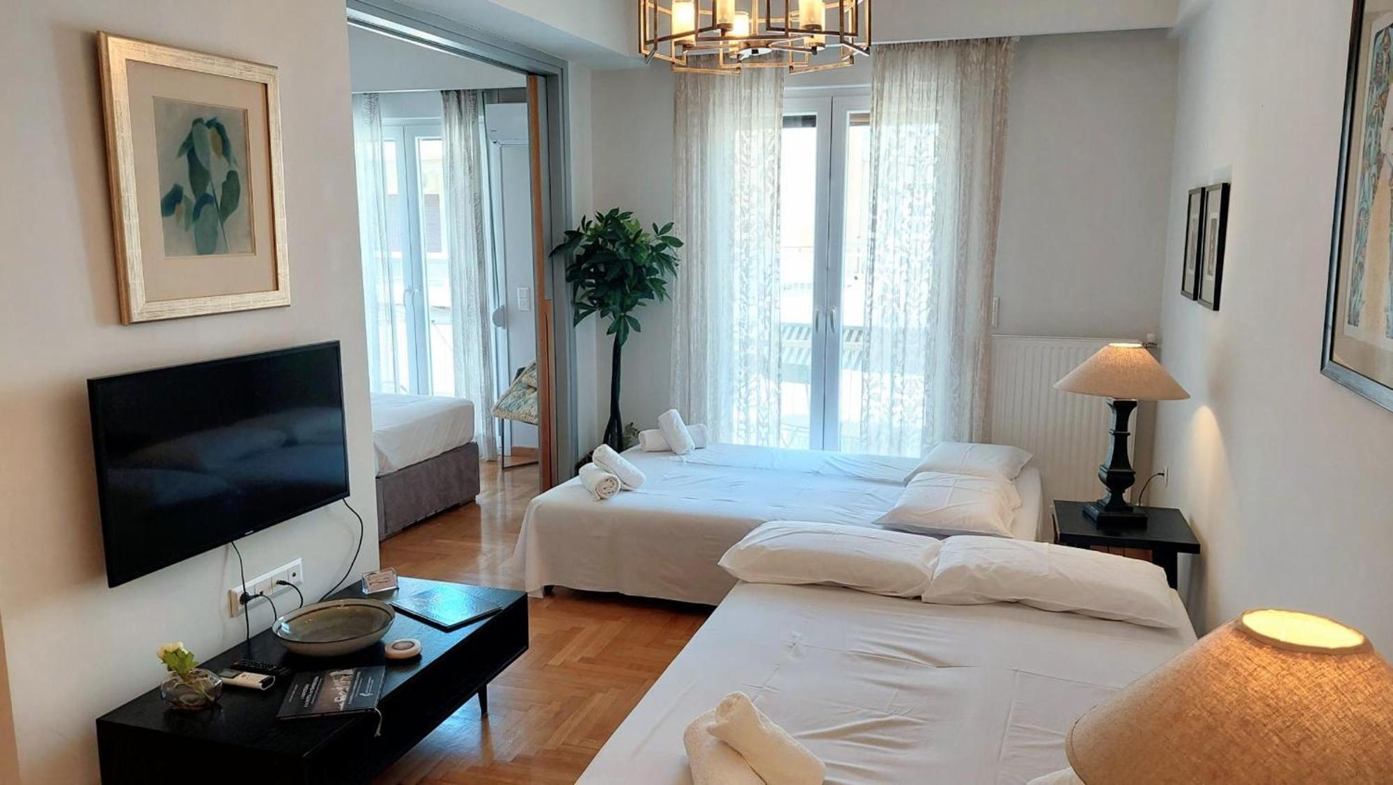 Elegant Apartment In Acropolis เอเธนส์ ภายนอก รูปภาพ